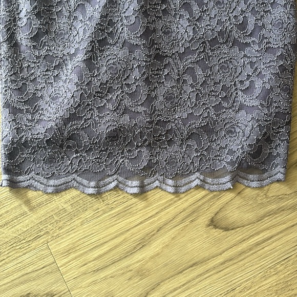 Le Chateau Lace Dress, Dark Lavender/Lilac Purple. Women’s Large. - Picture 3 of 6